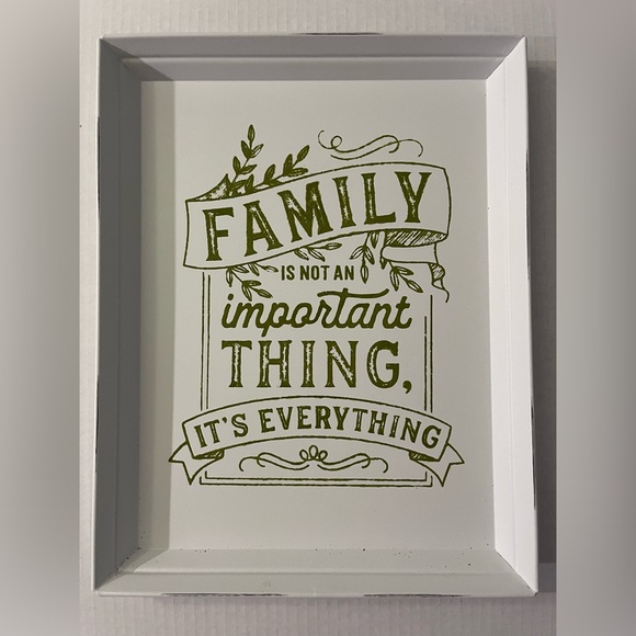 Chalk Couture Metal Tray Family Is Everything White With Green Design 13”x10” - Picture 1 of 2